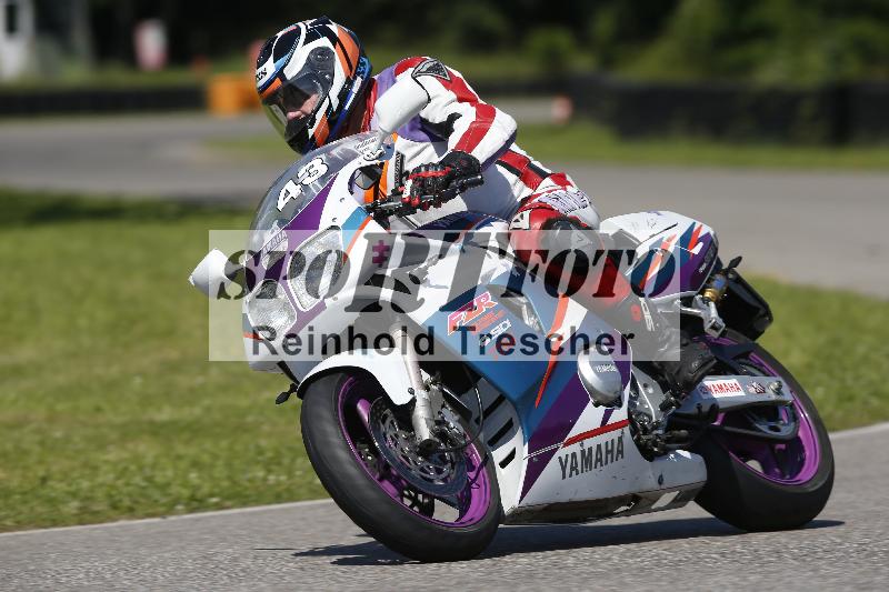 /Archiv-2024/29 12.06.2024 MOTO.CH Track Day ADR/Gruppe blau/43